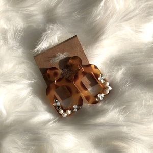 Tortoise dangle earrings